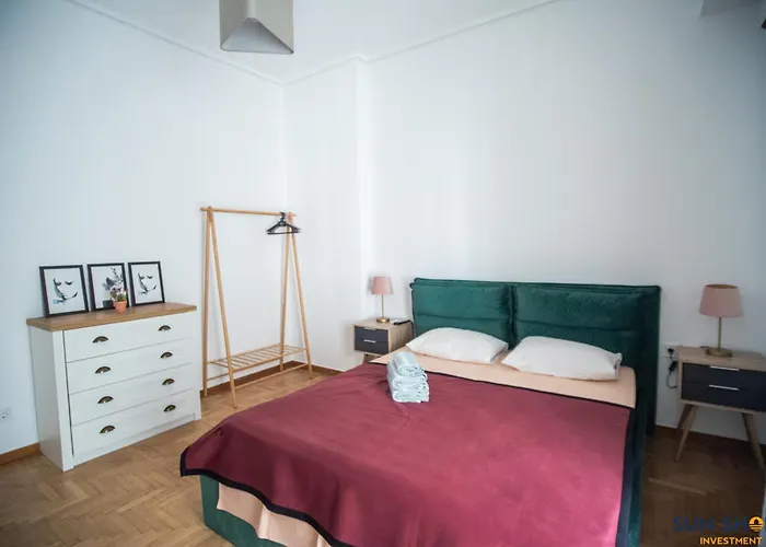 Explore Greece From City Centre Apartment